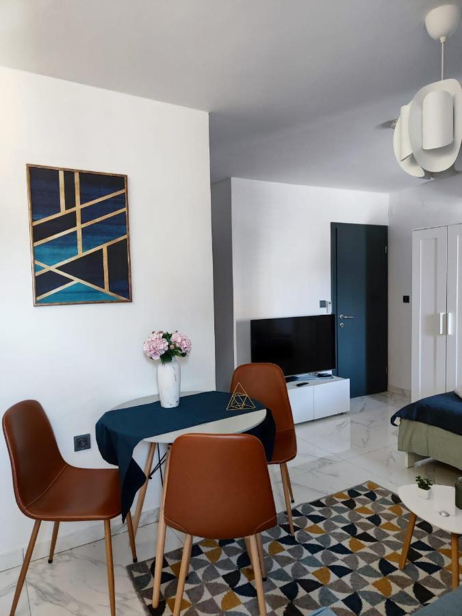 Apartment Augustini Cres Extérieur photo